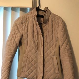 Zara women’s puffer jacket, barely used!